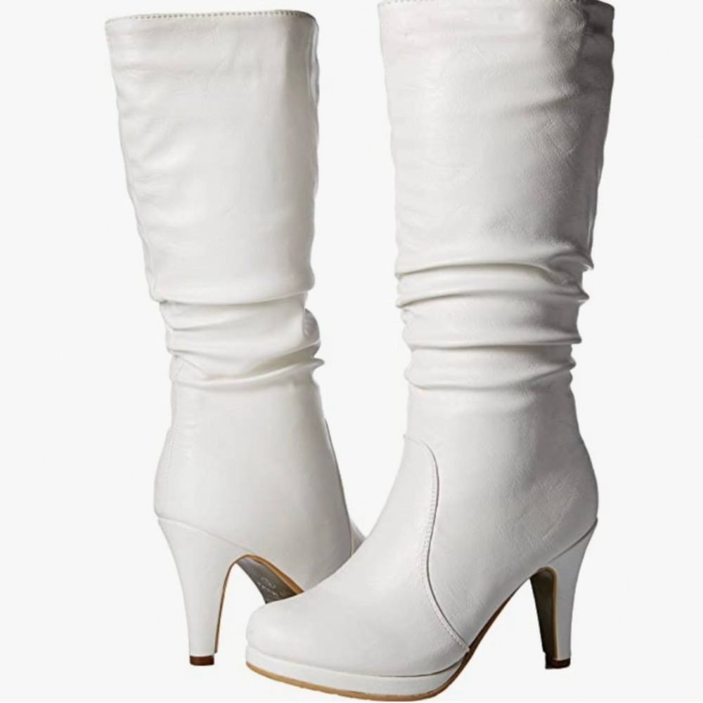 TOP Moda White Heeled Boots Size 9